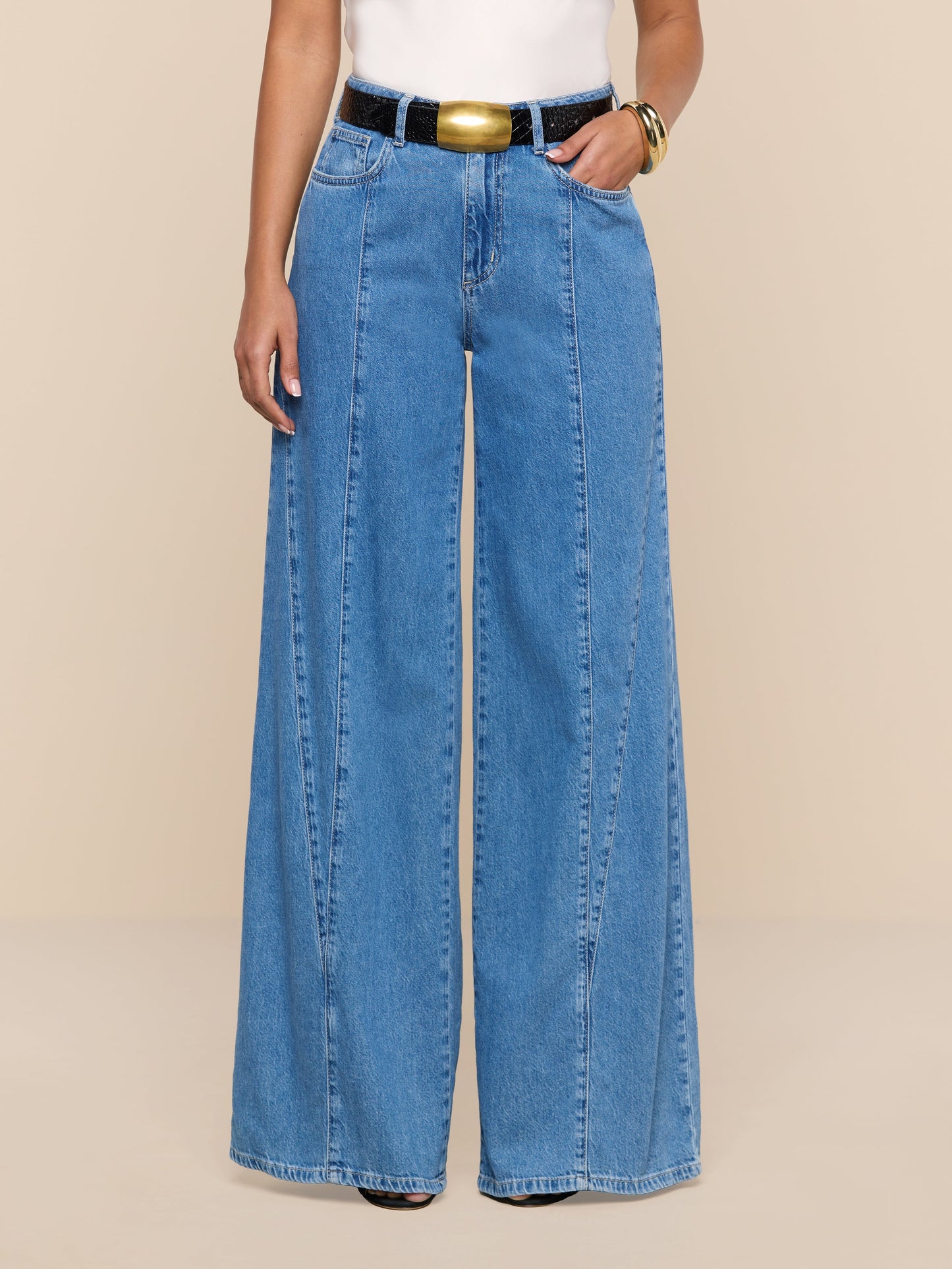 Niles Wide-Leg Jean