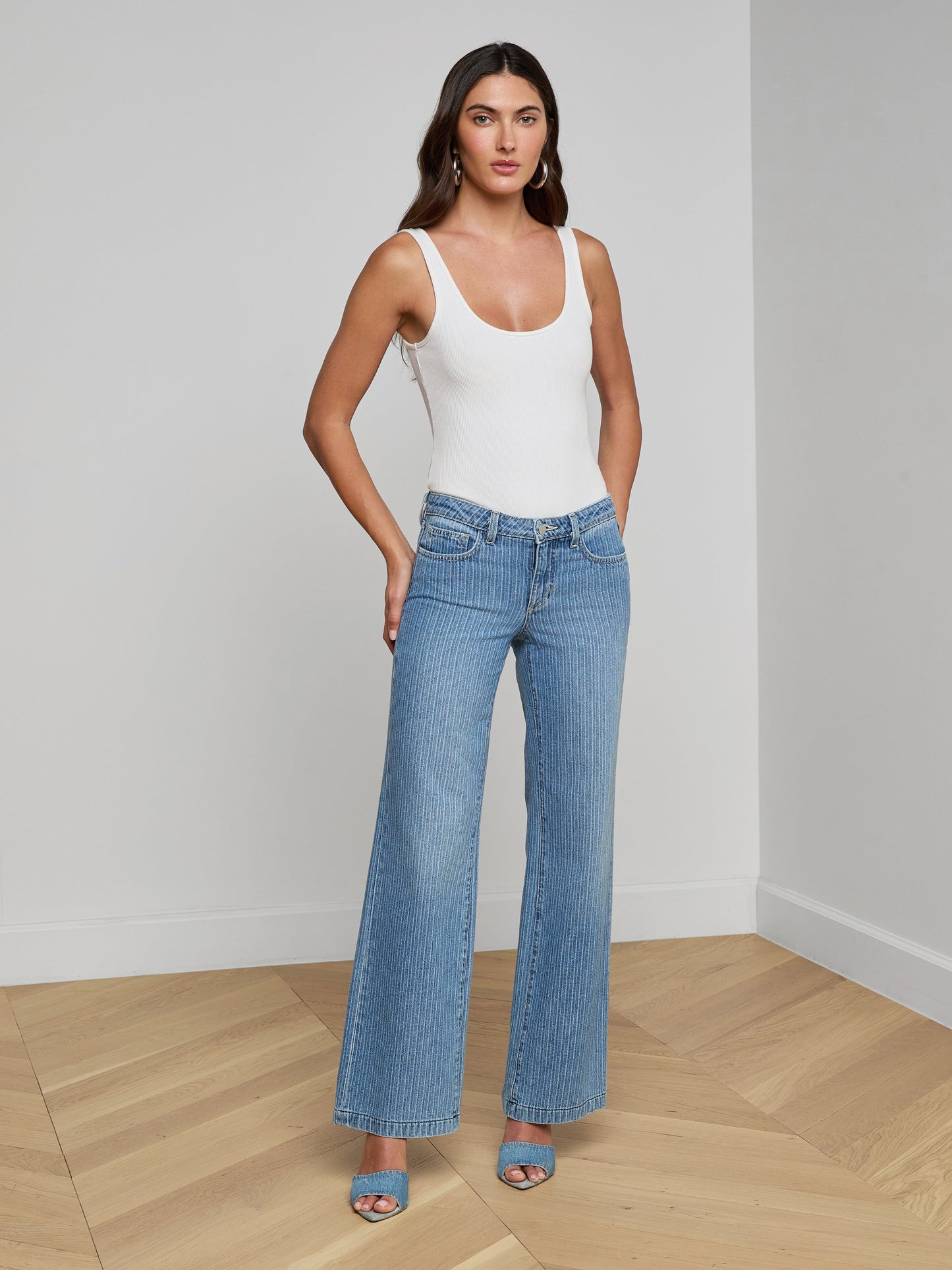 Joanne Low-Rise Wide-Leg Jean