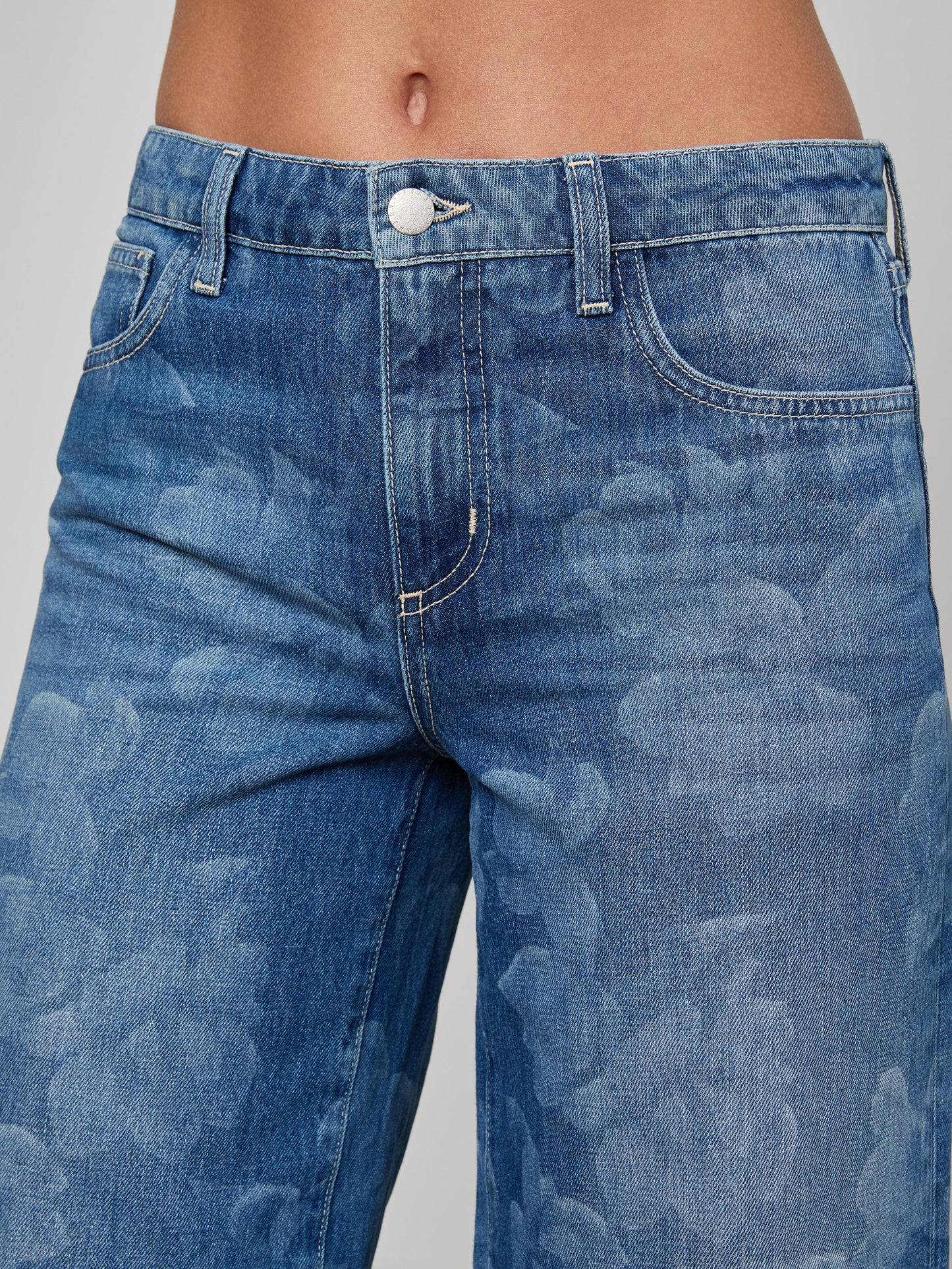 Alicent Wide-Leg Jean